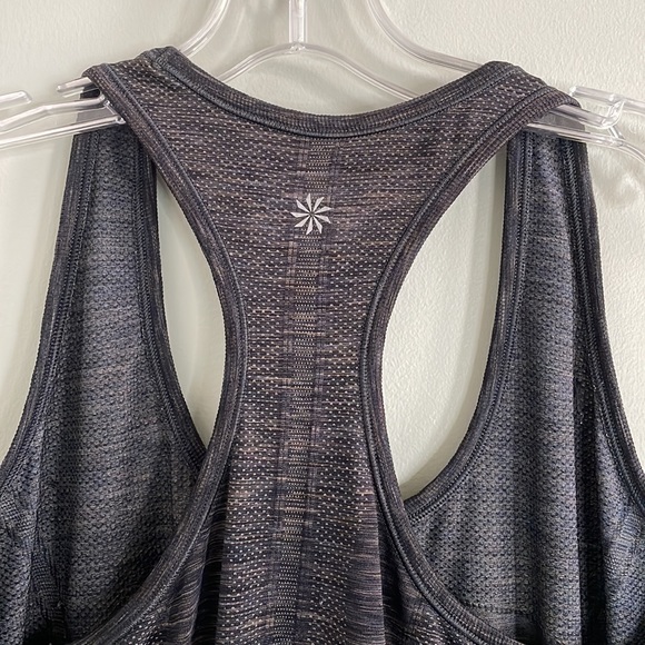 *SOLD* Athleta Workout Top, Size XL - Picture 8 of 9